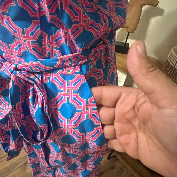 Julie Brown NYC 100% Silk Romper with pockets Geometric Print Size 4 - Picture 4 of 12